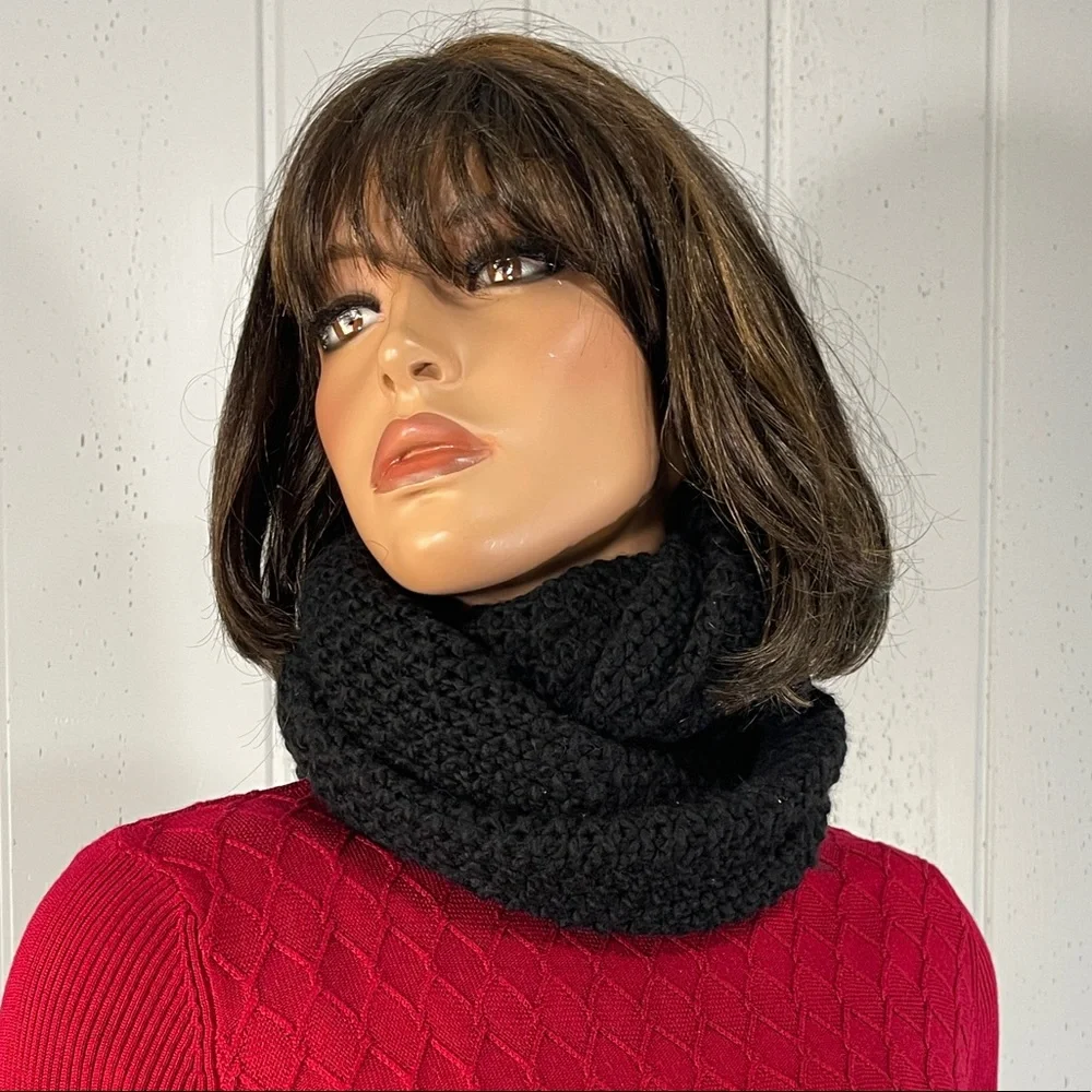 *Collection Eighteen Women's Black Knitted Infinity Scarf